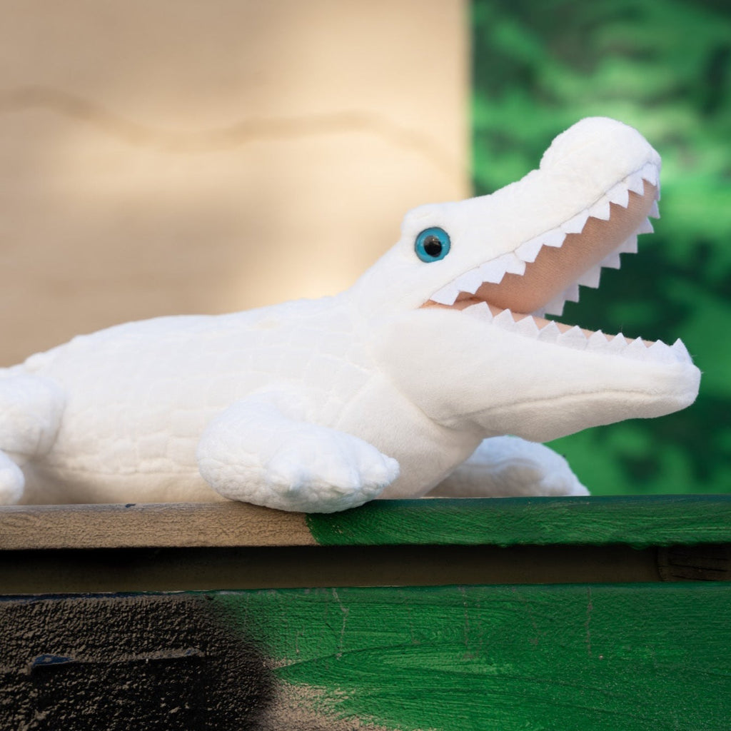 MuzeMerch - 54'' leucistic White Alligator Stuffed Animal Plush
